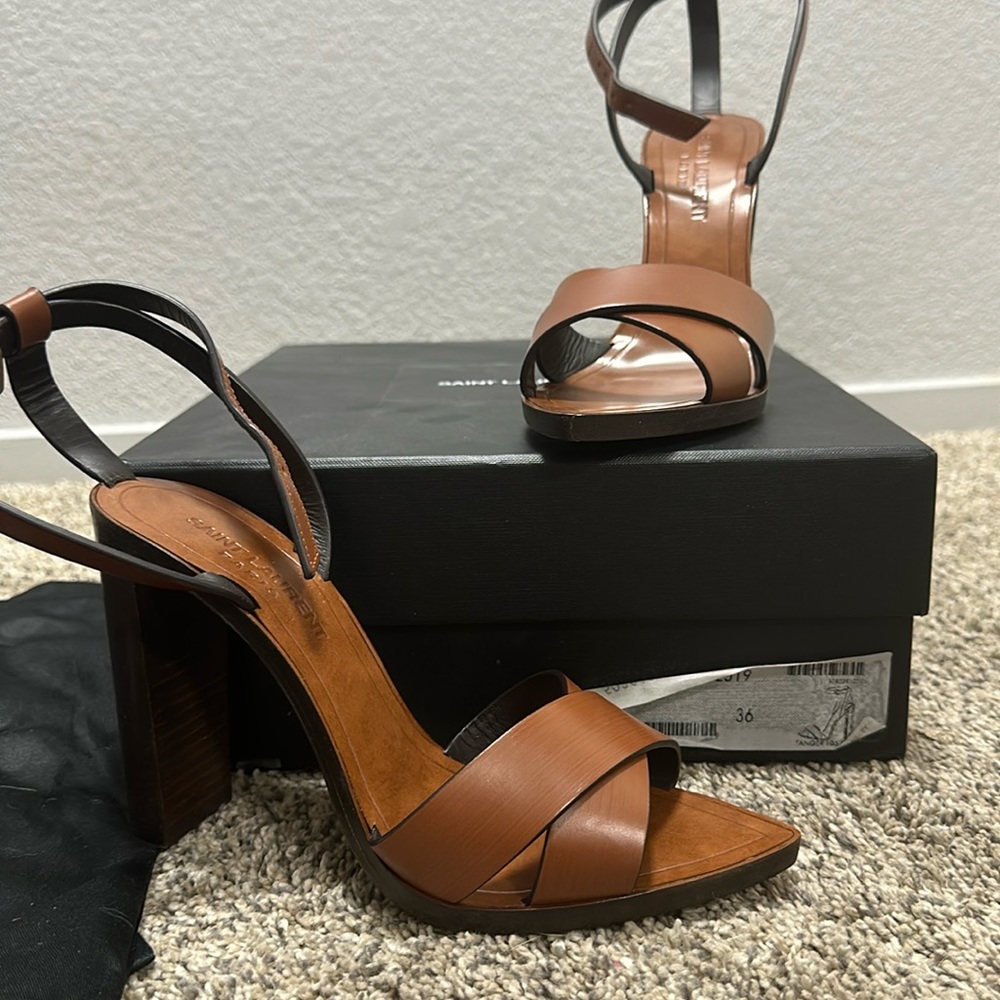 Brown leather Saint Laurent size 36